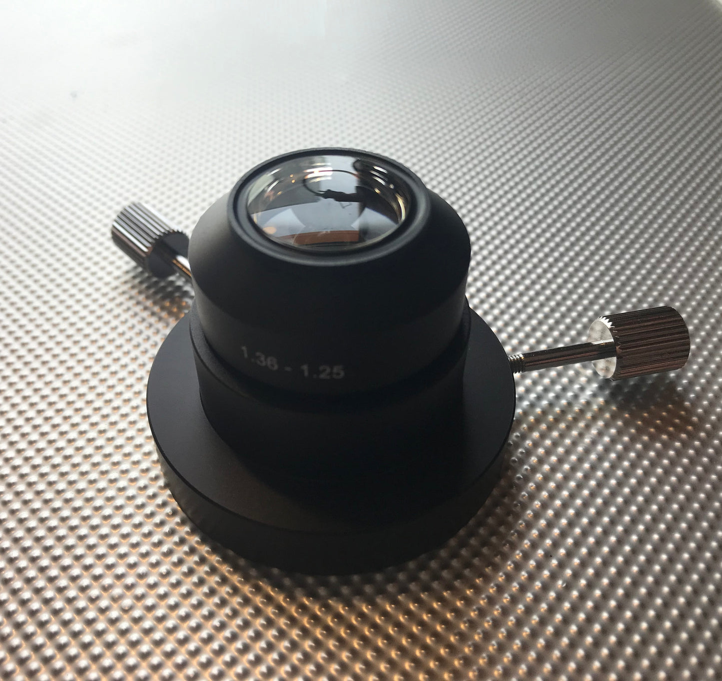 Darkfield condenser (Oil NA 1.25 - 1.36) for Jay Photonics Si-Through-HR microscope